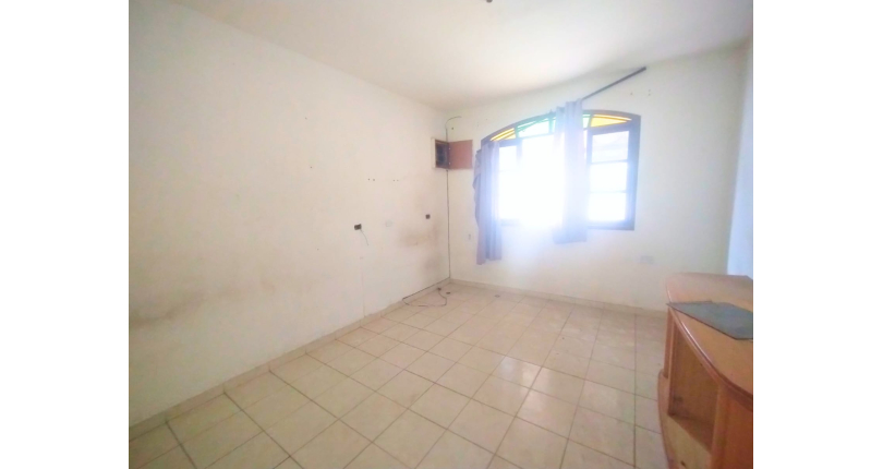 Casa para renda à venda no Jaraguá na Rua Coronel José Venâncio Dias