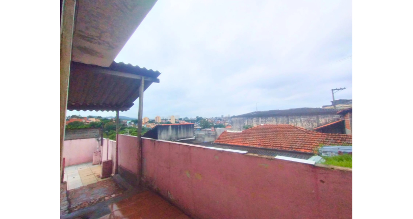 Casa para renda à venda no Jaraguá na Rua Coronel José Venâncio Dias