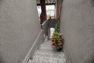 Bom Sobrado à venda no Parque Maria Domitila na Rua Estevão Ribeiro,