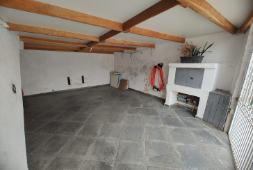 Bom Sobrado à venda no Parque Maria Domitila na Rua Estevão Ribeiro,