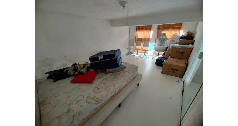 Bom Sobrado à venda no Parque Maria Domitila na Rua Estevão Ribeiro,