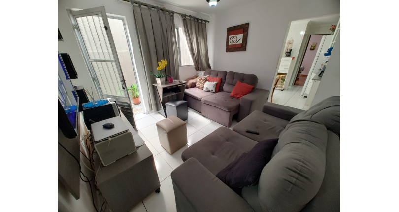 Bom Sobrado à venda no Parque Maria Domitila na Rua Estevão Ribeiro,