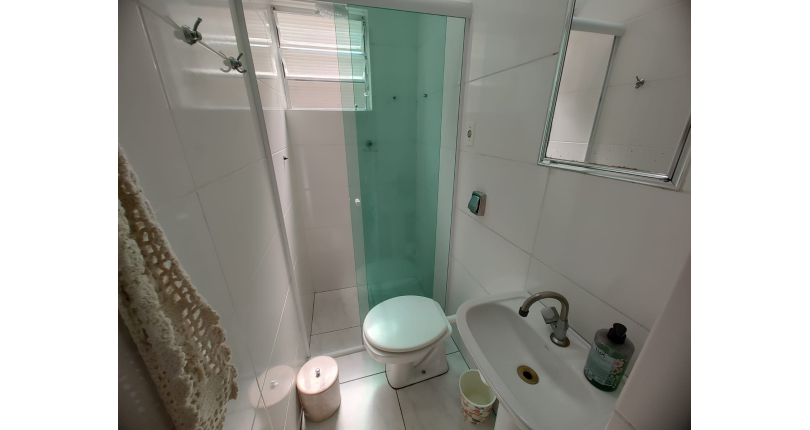 Bom Sobrado à venda no Parque Maria Domitila na Rua Estevão Ribeiro,