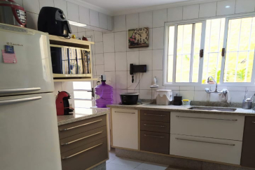 Belíssimo Sobrado à venda no Conjunto Residencial Jardim Canaã na Rua Santaluz,