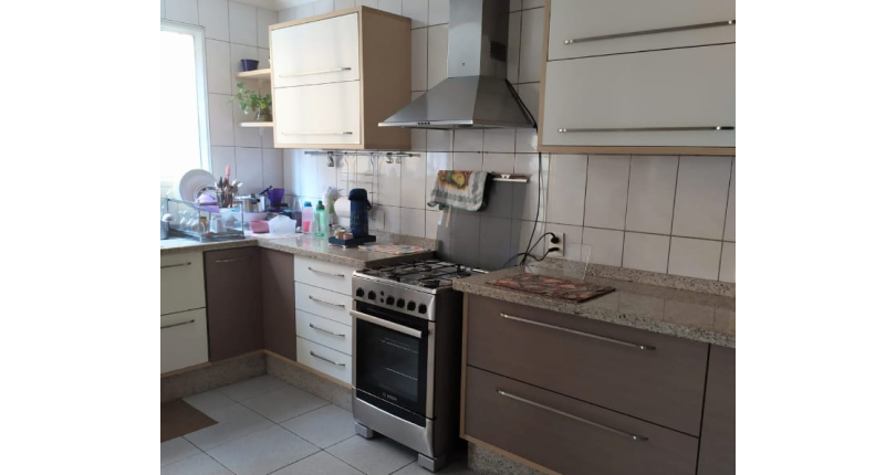 Belíssimo Sobrado à venda no Conjunto Residencial Jardim Canaã na Rua Santaluz,