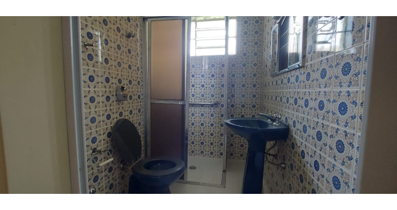 Oportunidade: Bom Sobrado à venda no Jardim Santo Elias na Rua Ernesto Moreira Maia