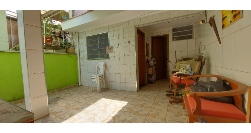 Oportunidade: Bom Sobrado à venda no Jardim Santo Elias na Rua Ernesto Moreira Maia