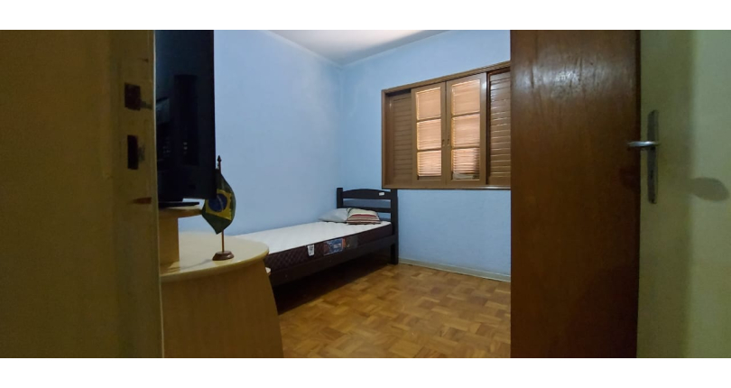 Oportunidade: Bom Sobrado à venda no Jardim Santo Elias na Rua Ernesto Moreira Maia