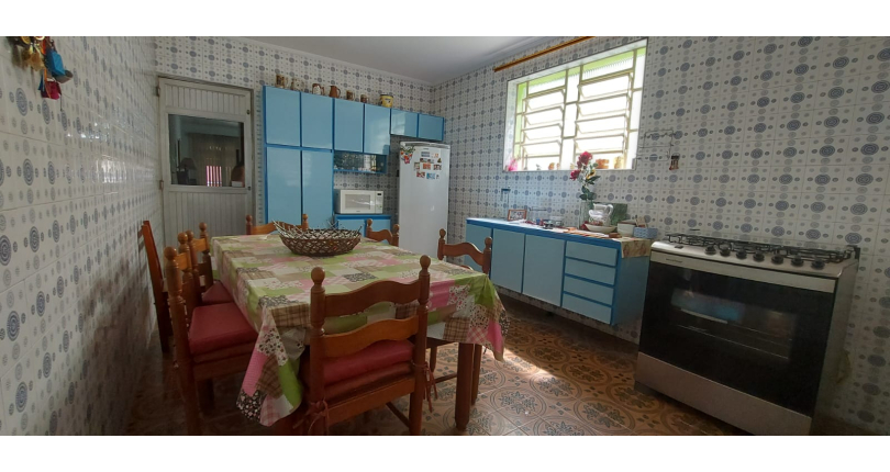 Oportunidade: Bom Sobrado à venda no Jardim Santo Elias na Rua Ernesto Moreira Maia