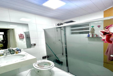 Belo Sobrado à venda no Jardim São João (Jaraguá) na Rua Sítio dos Moreiras