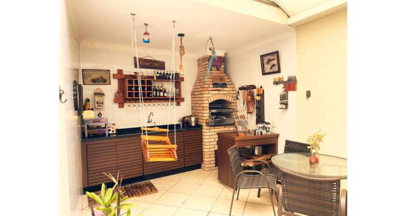 Belo Sobrado à venda no Jardim São João (Jaraguá) na Rua Sítio dos Moreiras