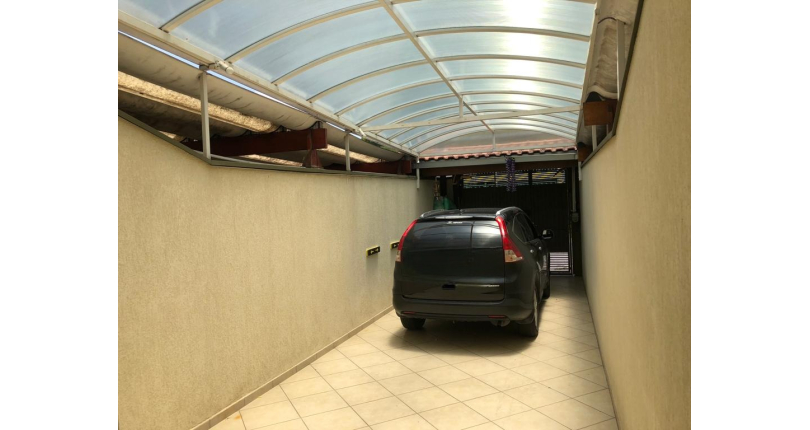 Belo Sobrado à venda no Jardim São João (Jaraguá) na Rua Sítio dos Moreiras