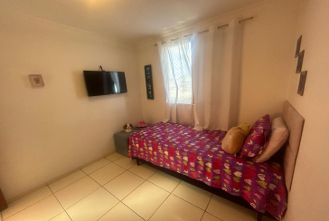 Lindo Apartamento à venda na Vila Guedes na Rua Martinho do Amaral 101, no Condomínio Edifício Safira 