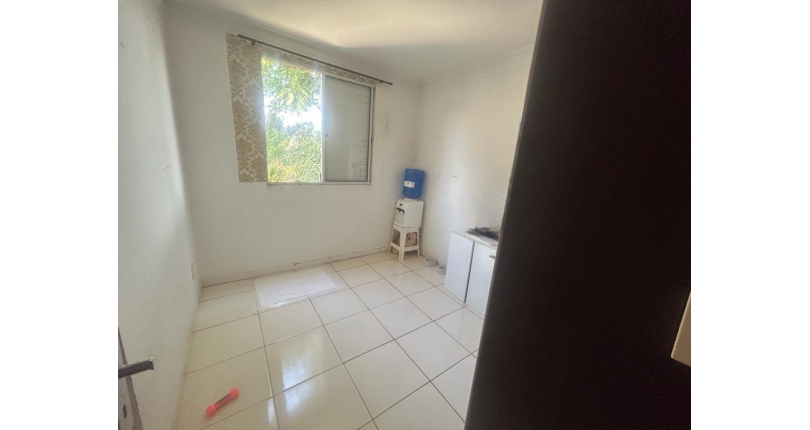 Lindo Apartamento à venda na Vila Guedes na Rua Martinho do Amaral 101, no Condomínio Edifício Safira 