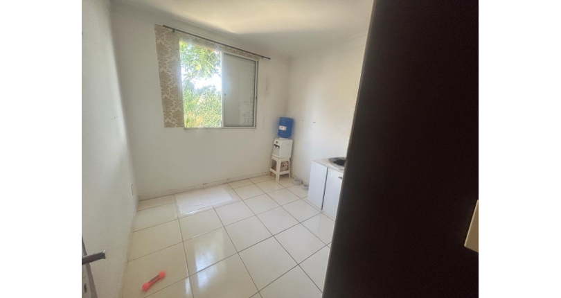 Lindo Apartamento à venda na Vila Guedes na Rua Martinho do Amaral 101, no Condomínio Edifício Safira 
