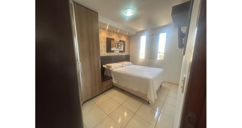 Lindo Apartamento à venda na Vila Guedes na Rua Martinho do Amaral 101, no Condomínio Edifício Safira 