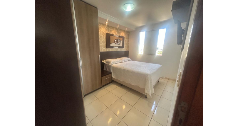 Lindo Apartamento à venda na Vila Guedes na Rua Martinho do Amaral 101, no Condomínio Edifício Safira 