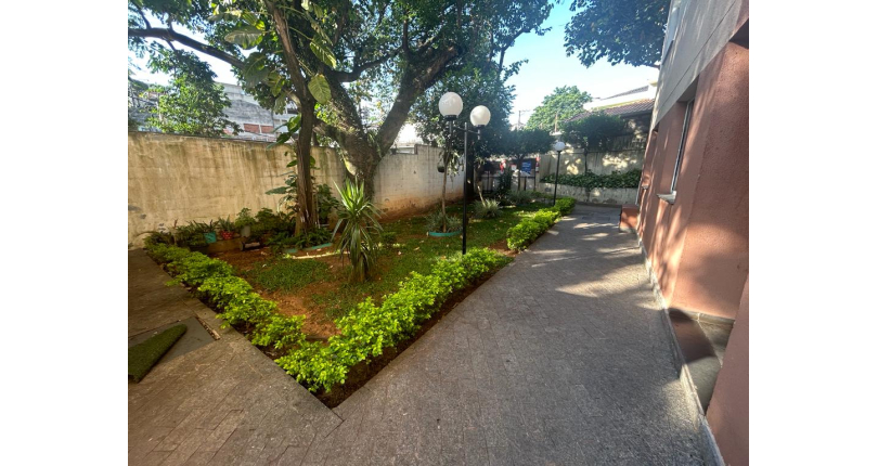 Lindo Apartamento à venda na Vila Guedes na Rua Martinho do Amaral 101, no Condomínio Edifício Safira 