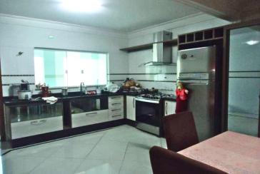 Sobrado à venda no Parque São Domingos na Rua Homero Sales 