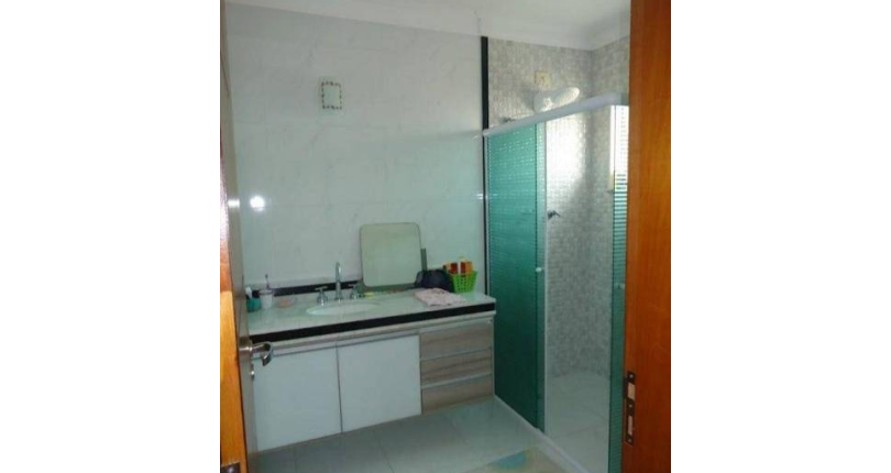 Sobrado à venda no Parque São Domingos na Rua Homero Sales 