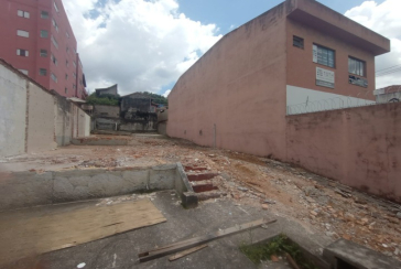 Terreno à venda nos Remédios na Avenida dos Remédios,
