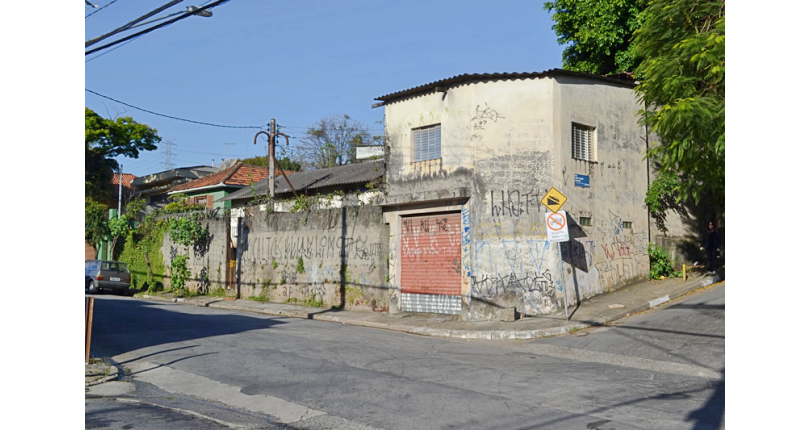 Terreno à venda Rua José Tomás de Sousa, Vila Clarice - Imóveis à Venda