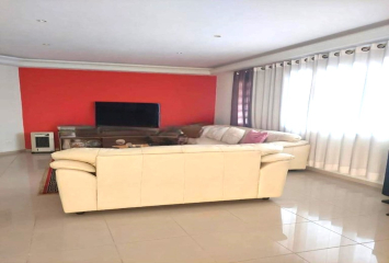 Casa assobradada à venda na Vila Piauí na Rua André Rebouças