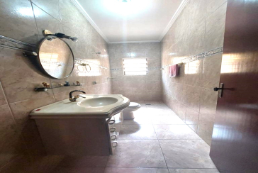 Casa assobradada à venda na Vila Piauí na Rua André Rebouças