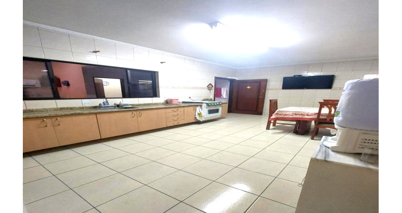 Casa assobradada à venda na Vila Piauí na Rua André Rebouças