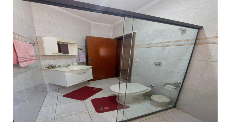 Casa assobradada à venda na Vila Piauí na Rua André Rebouças