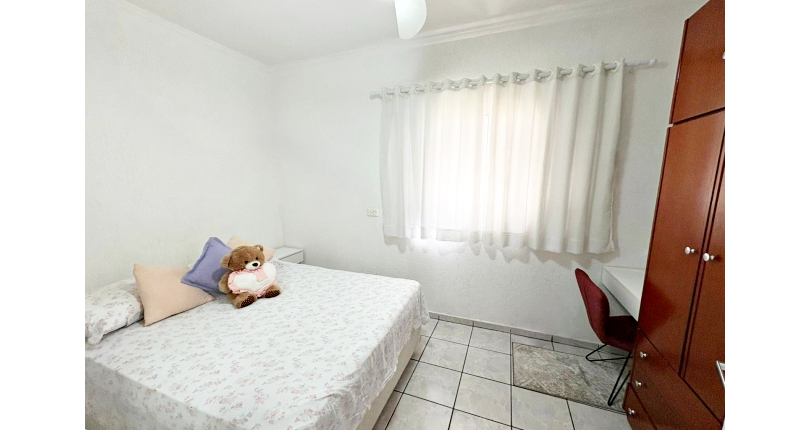 Casa à venda Rua Adele Zarzur, Jardim São José (Zona Norte) - Imóveis à Venda