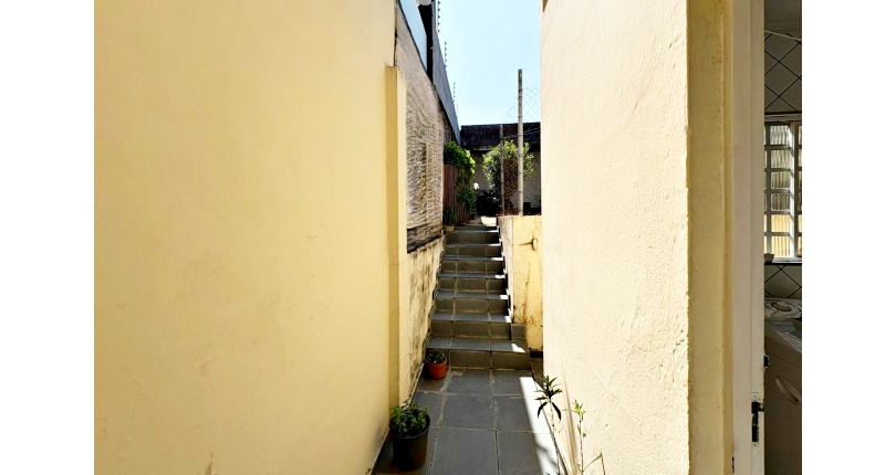 Casa à venda Rua Adele Zarzur, Jardim São José (Zona Norte) - Imóveis à Venda