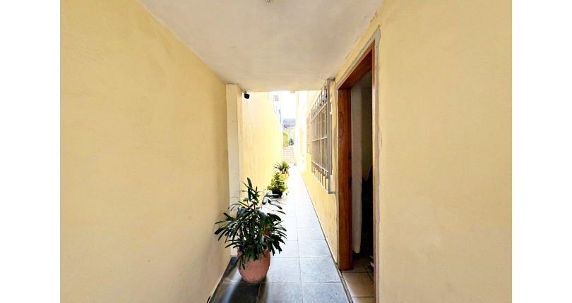 Casa à venda Rua Adele Zarzur, Jardim São José (Zona Norte) - Imóveis à Venda