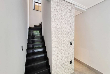 Sobrado novo à venda no Jardim Mangalot na Rua General Lauro Cavalcanti de Farias 461