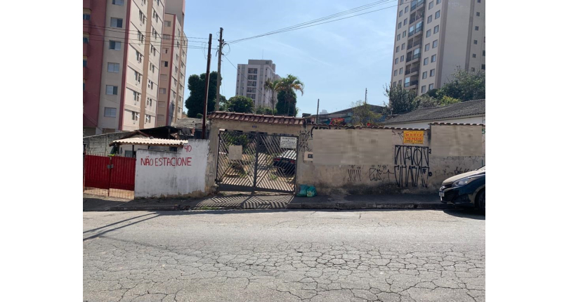 Terreno à venda Rua Manoel Lopes da Cunha, 32, Vila Mangalot - Imóveis à Venda