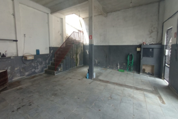 Casa assobradada à venda na Vila Guedes na Rua Maria Julieta Drummond de Andrade,