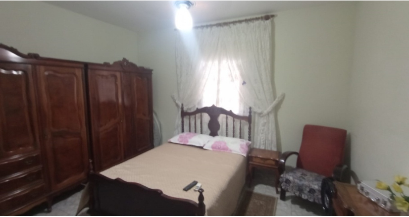 Casa assobradada à venda na Vila Guedes na Rua Maria Julieta Drummond de Andrade,