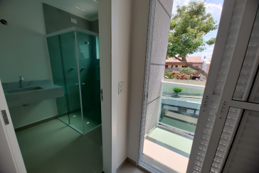 Sobrado novo à venda no Jardim São José (Zona Norte) na Rua Doutor João Toniolo 570