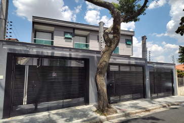 Sobrado novo à venda no Jardim São José (Zona Norte) na Rua Doutor João Toniolo 570