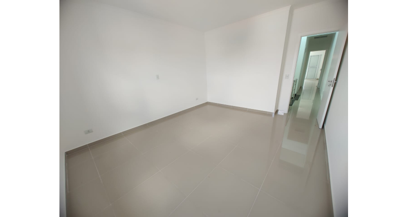 Sobrado novo à venda no Jardim São José (Zona Norte) na Rua Doutor João Toniolo 570