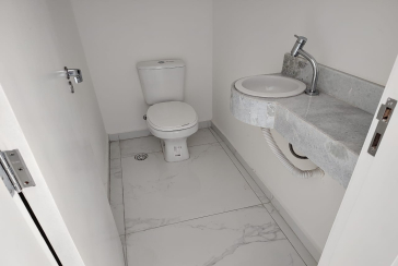 Sobrado novo à venda no Jardim São José (Zona Norte) na Rua Doutor João Toniolo 578,