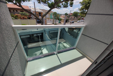 Sobrado novo à venda no Jardim São José (Zona Norte) na Rua Doutor João Toniolo 578,