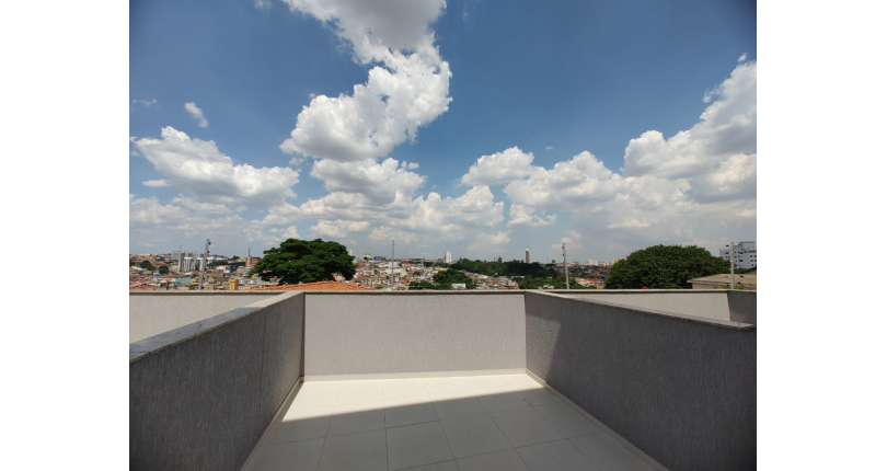 Sobrado novo à venda no Jardim São José (Zona Norte) na Rua Doutor João Toniolo 578,