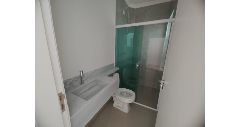 Sobrado novo à venda no Jardim São José (Zona Norte) na Rua Doutor João Toniolo 578,