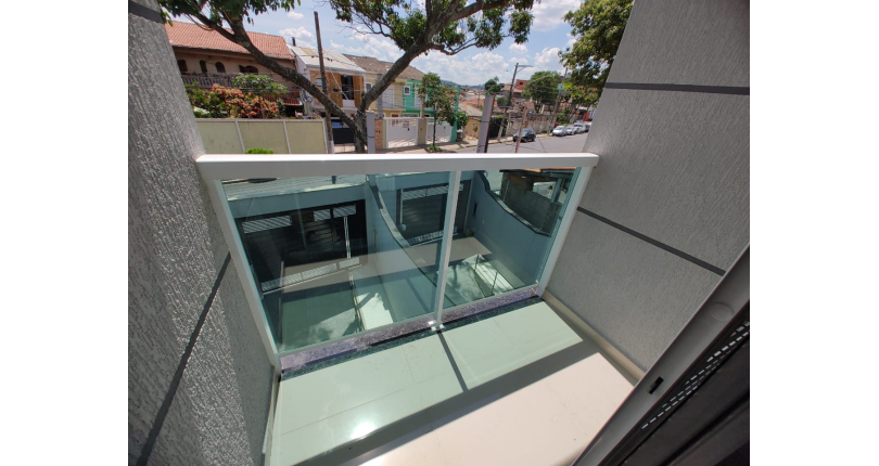 Sobrado novo à venda no Jardim São José (Zona Norte) na Rua Doutor João Toniolo 578,