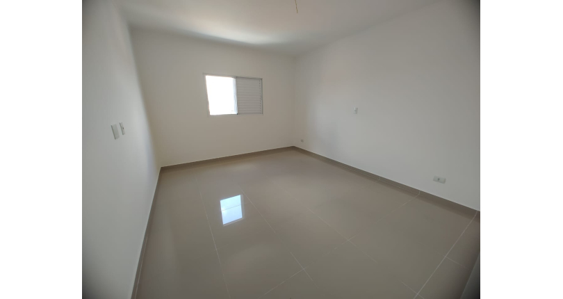 Sobrado novo à venda no Jardim São José (Zona Norte) na Rua Doutor João Toniolo 578,