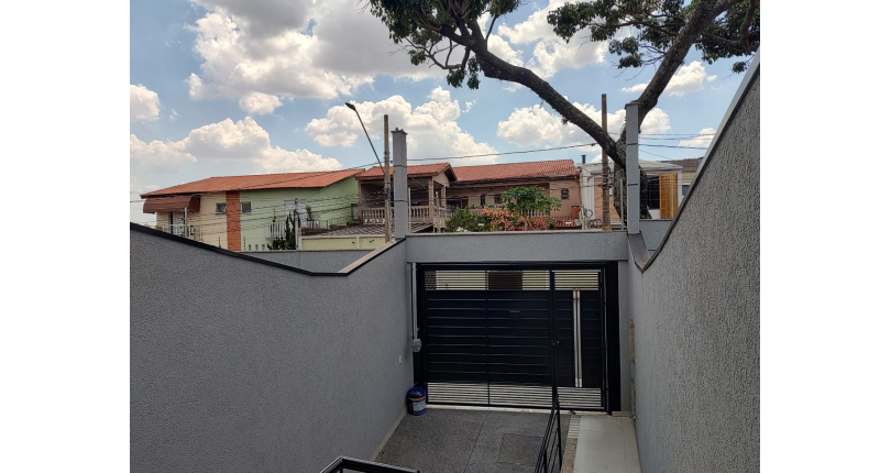 Sobrado novo à venda no Jardim São José (Zona Norte) na Rua Doutor João Toniolo 578,