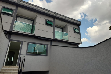 Sobrado novo à venda no Jardim São José (Zona Norte) na Rua Doutor João Toniolo 574