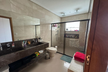 Sobrado à venda na Vila Comercial na Rua Banabuiú