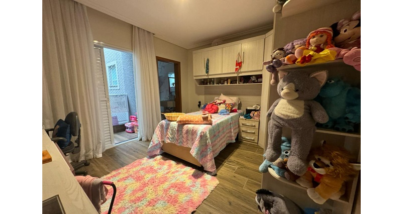 Sobrado à venda na Vila Comercial na Rua Banabuiú